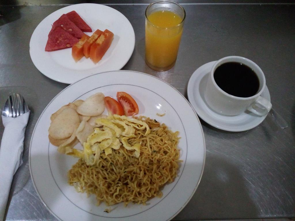 Kemuning Kuta Hotel Buitenkant foto