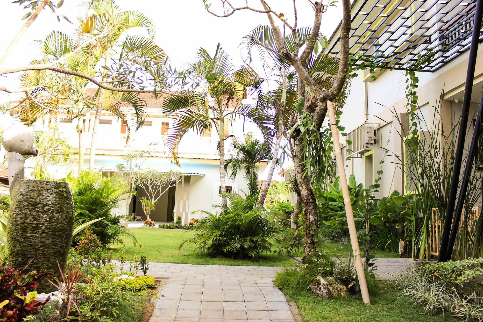 Kemuning Kuta Hotel Buitenkant foto
